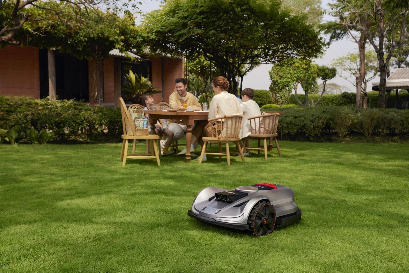 Beyond Convenience: How the Sunseeker X7 Robotic Mower Is Revolutionizing Smart Lawn Care